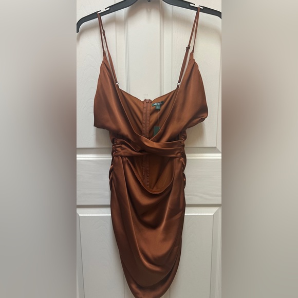 🤎 NWT! Copper Satin Bodycon Dress - Picture 3 of 4